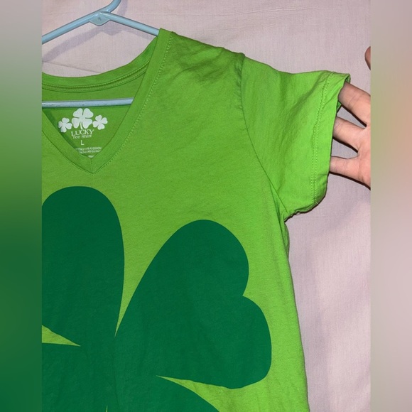 Lucky Brand Bright Green Tee - Picture 4 of 7